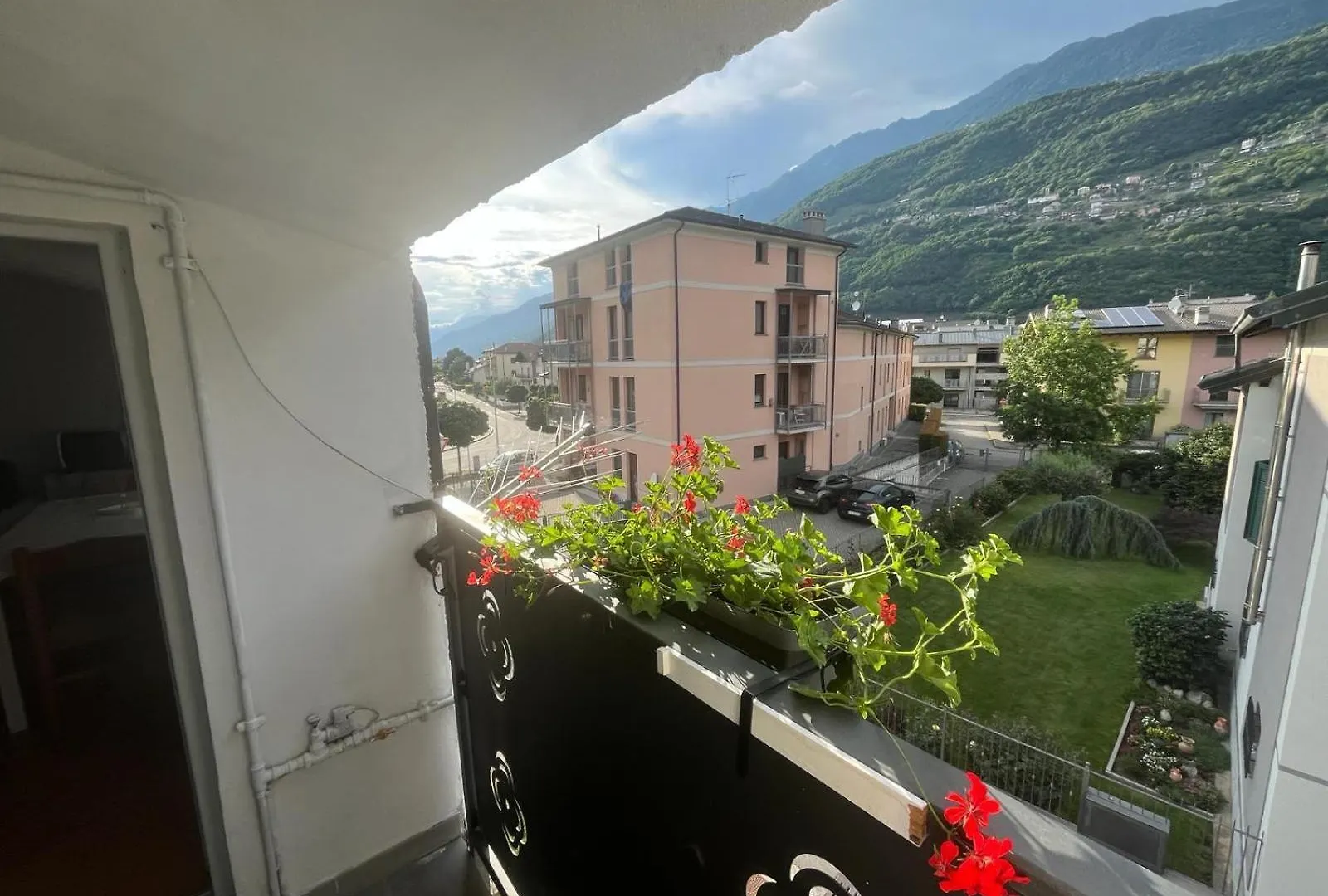 Morbegno Holiday House 0*,